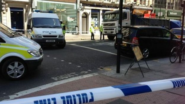 Lorry Driver Arrested After Cyclist Dies In London Crash - BBC News