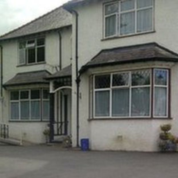 Conwy care homes Woodfold and Tandderwen closure concerns BBC News