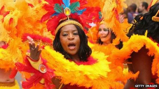 Notting Hill Carnival: Arrests up on 2012 - BBC News