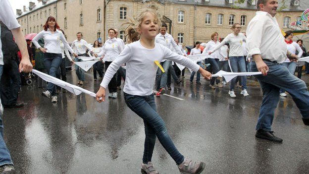 Dancers in Echtnernach