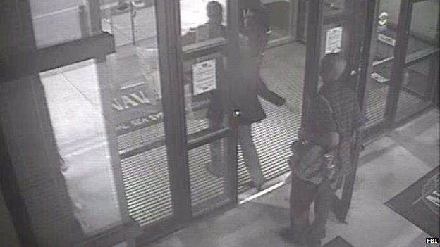 FBI releases CCTV of Navy Yard gunman Aaron Alexis' attack - BBC News