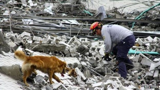 Colombia building collapse: Search for missing continues - BBC News