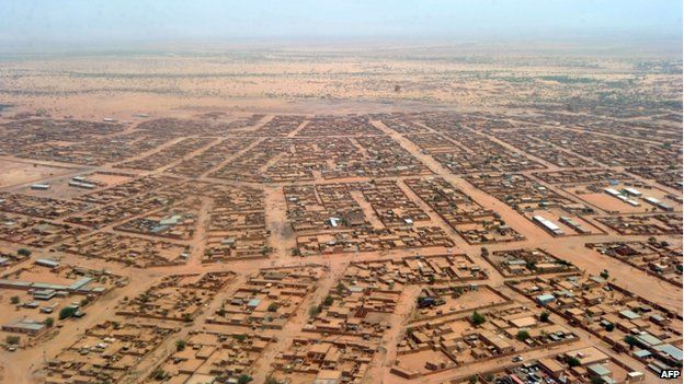 A photo taken on 30 May, 2012 shows an aerial view of the city of Agadez in Niger.