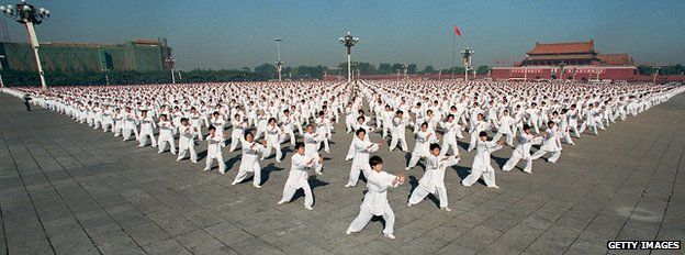 A panoramic view of 10,000 martial arts exponents in Beijing's Tiananmen Square
