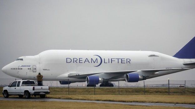 stranded dreamliner plane in Wichita