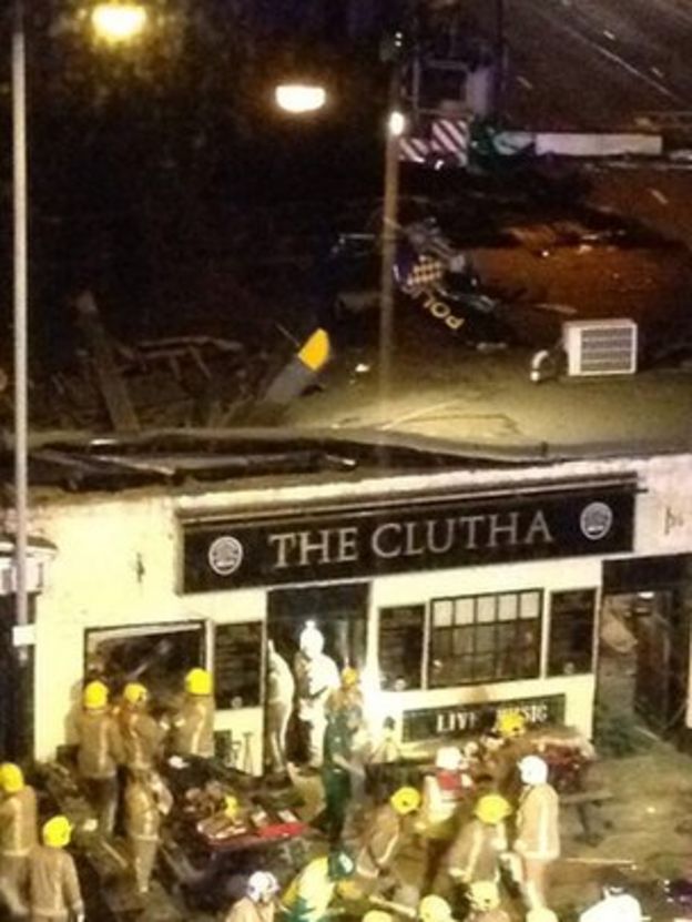 Glasgow helicopter crash: 'Multiple injuries' at Clutha pub - BBC News