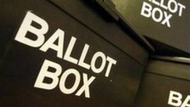 Voter registration to start in 2014 - BBC News