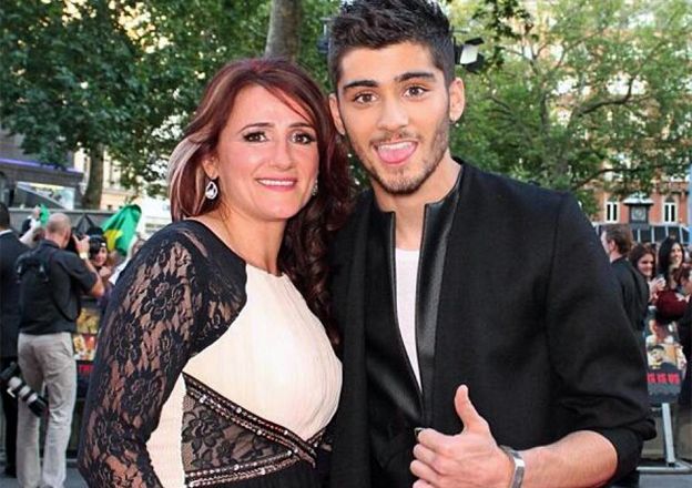 Trisha Malik with her son Zayn at the premiere of One Direction's film This Is Us