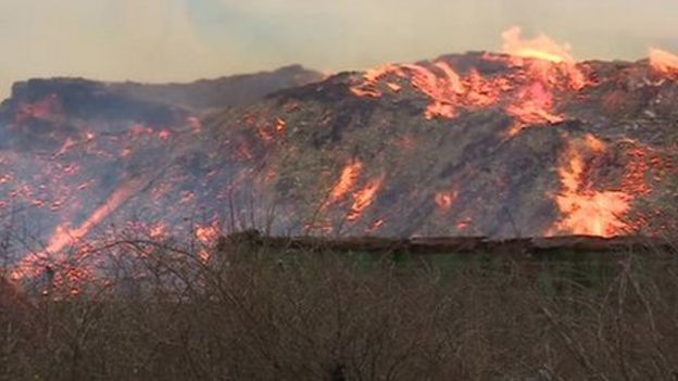 Wilton UK Wood Recycling plant fire left to 'burn itself out' - BBC News