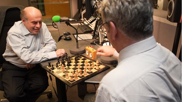Natan Sharansky: How chess kept one man sane - BBC News