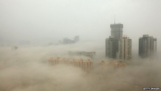 Buildings are shrouded in smog in Lianyungang, China