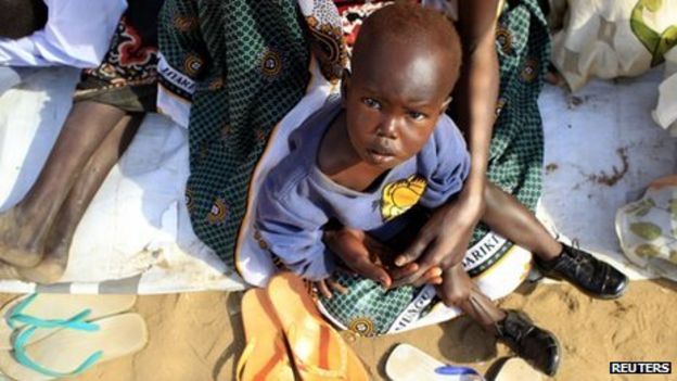 South Sudan's Bentiu city residents flee government advance - BBC News