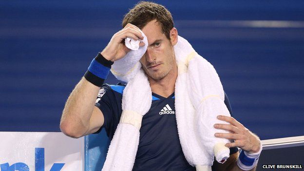 Andy Murray cools himself down during his match