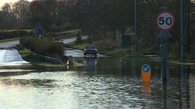 Leicestershire road closes again after another water pipe bursts - BBC News