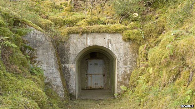 Image of an access to the tunnels