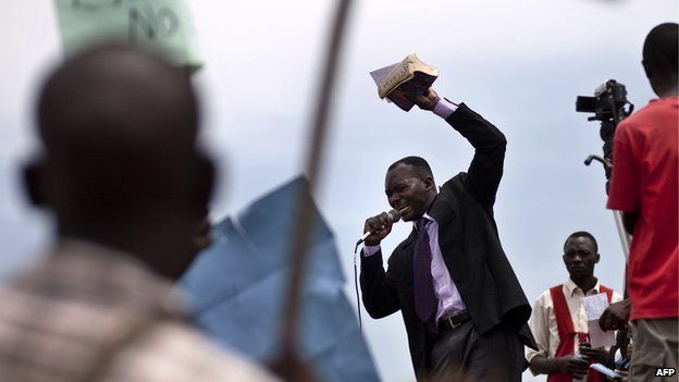A religious leader making an address during a demonstration by Ugandans against homosexuality at Jinja, Kampala (14 February 2010)