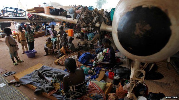 Displaced children at a camp at Bangui airport on 11 February 2014