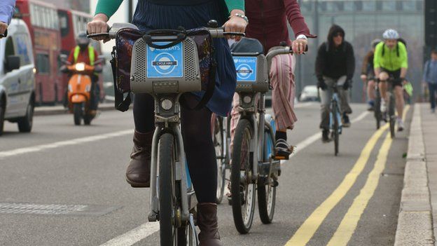 Cyclists head to work in London