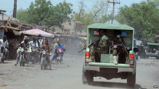 Nigeria's Boko Haram Crisis: Bama Attack Mars Victory Claims - BBC News