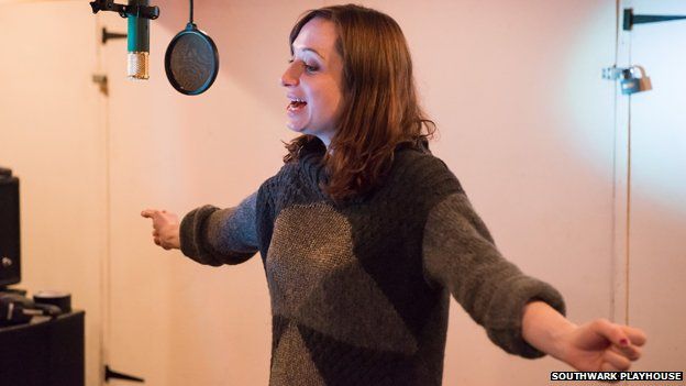 Isy Suttie in rehearsals for The A-Z of Mrs P