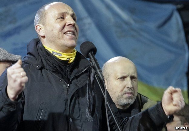 Andriy Parubiy addresses demonstrators in Kiev, 26 February
