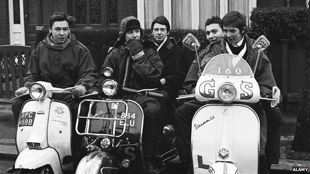 Mods on scooters, 1964