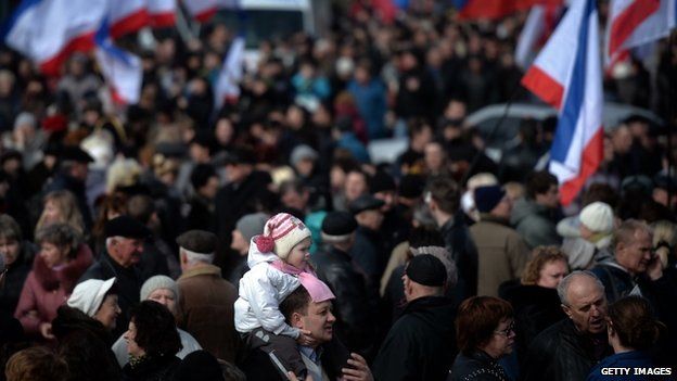 Pro-Russian rally in Simferopol's Lenin Square