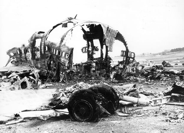 Wreckage in Tenerife, 1977