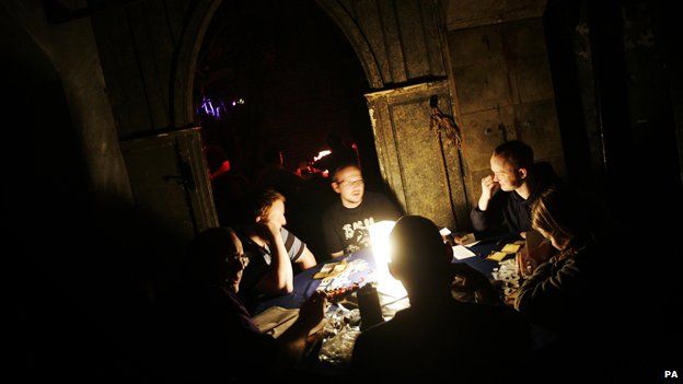 Playing Dungeons & Dragons in the London Dungeon