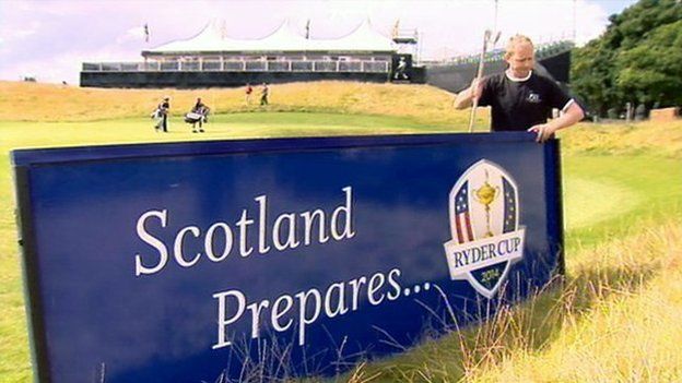 'Scotland prepares' sign is put up at Gleneagles