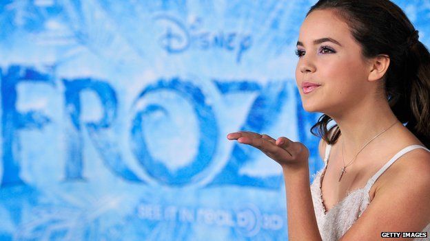 Actress Bailee Madison blows a kiss at the 19 November, 2013, premier party for the film Frozen.