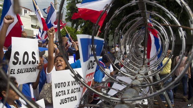 El Salvador opposition admits presidential vote defeat - BBC News