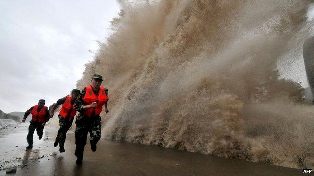 Storm surge from typhoon Fitow in China