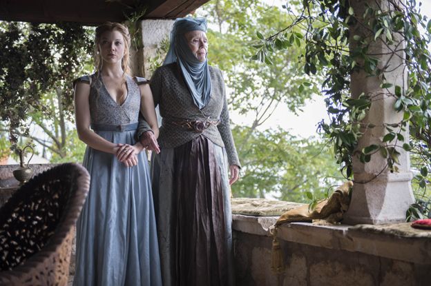 Margaery Tyrell (Natalie Dormer) and Lady Olenna Redwyne (Diana Rigg)