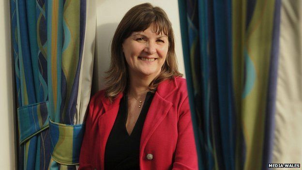 Jayne Saunders