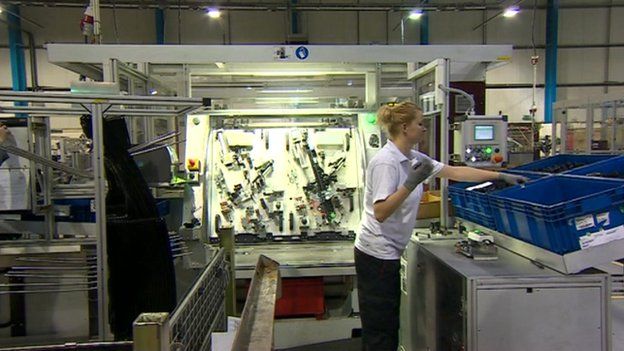 Brose Coventry and Warwickshire plans extra 300 jobs - BBC News