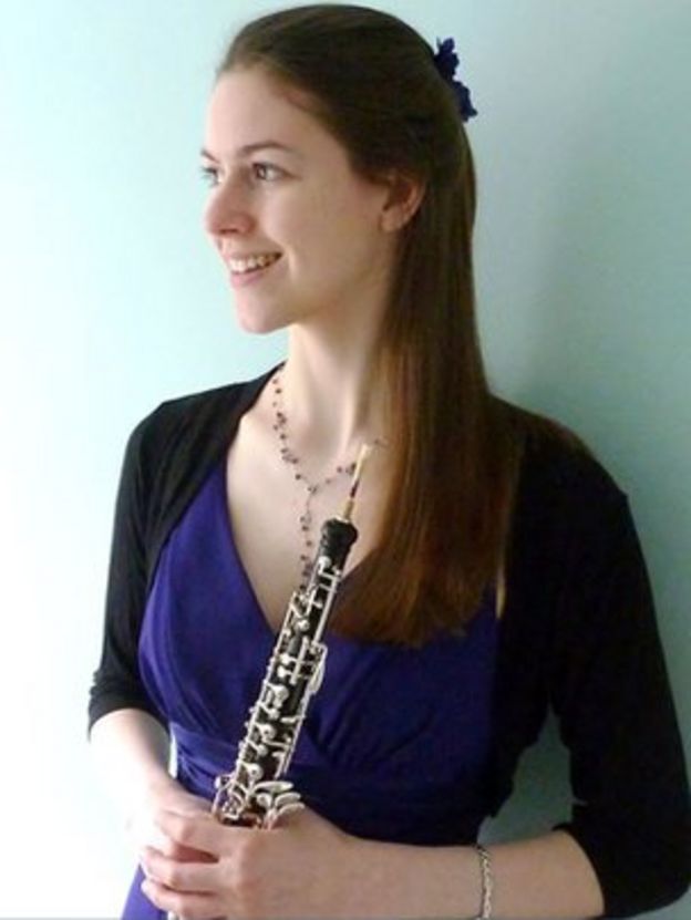 English oboist wins Barbirolli International Oboe Festival BBC News