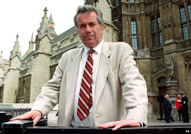 Martin Bell photographed outside Westminster in 1998