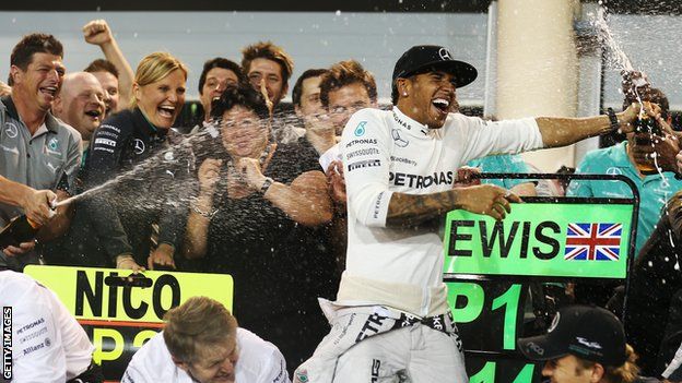 Lewis Hamilton champagne