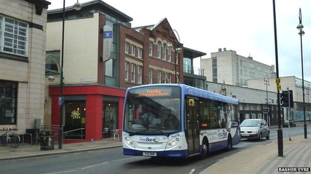 Sheffield's FreeBee bus running down Brown Street in 2012