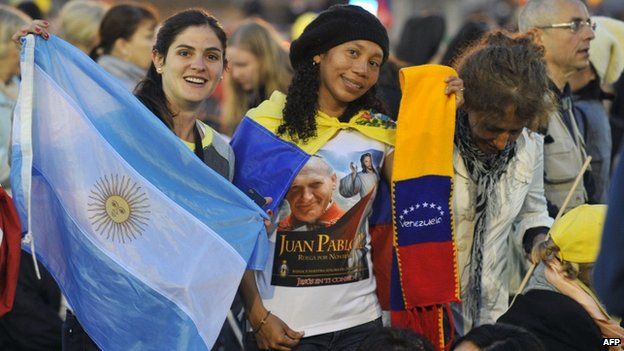 Latin America honours saints John Paul II and John XXIII - BBC News