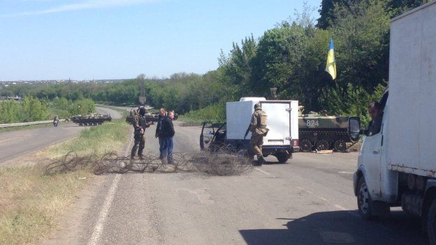 Checkpoint outside Sloviansk