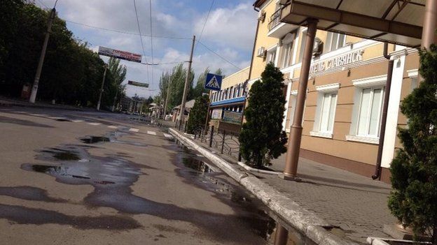 Empty streets in central Sloviansk