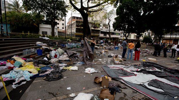 Venezuelan Policeman Killed In Caracas Violence BBC News    74736395 022183254 