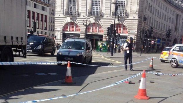 Arrest over Piccadilly Circus Barclays bank robbery - BBC News