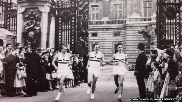 Chwith i'r dde - Peter Driver, Roger Bannister a Chris Chataway