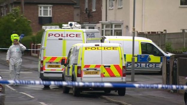 Liverpool Shooting Man Shot As Woman Held At Knifepoint Bbc News 