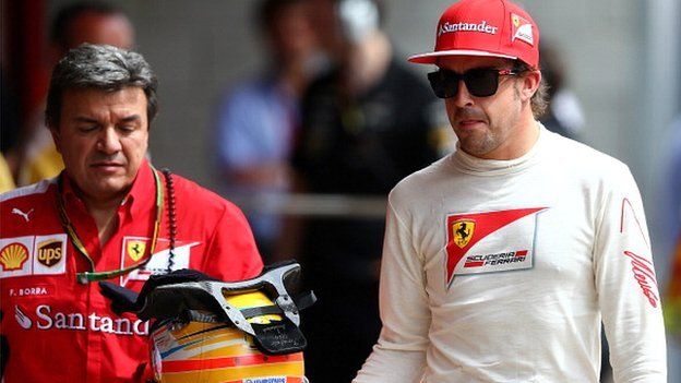 Fernando Alonso (right)