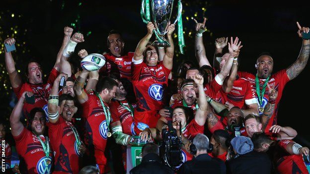 Toulon celebrate with the Heineken Cup