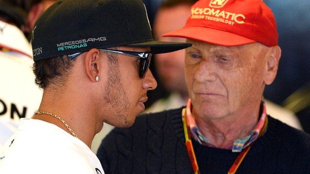 Lewis Hamilton (left) and Niki Lauda